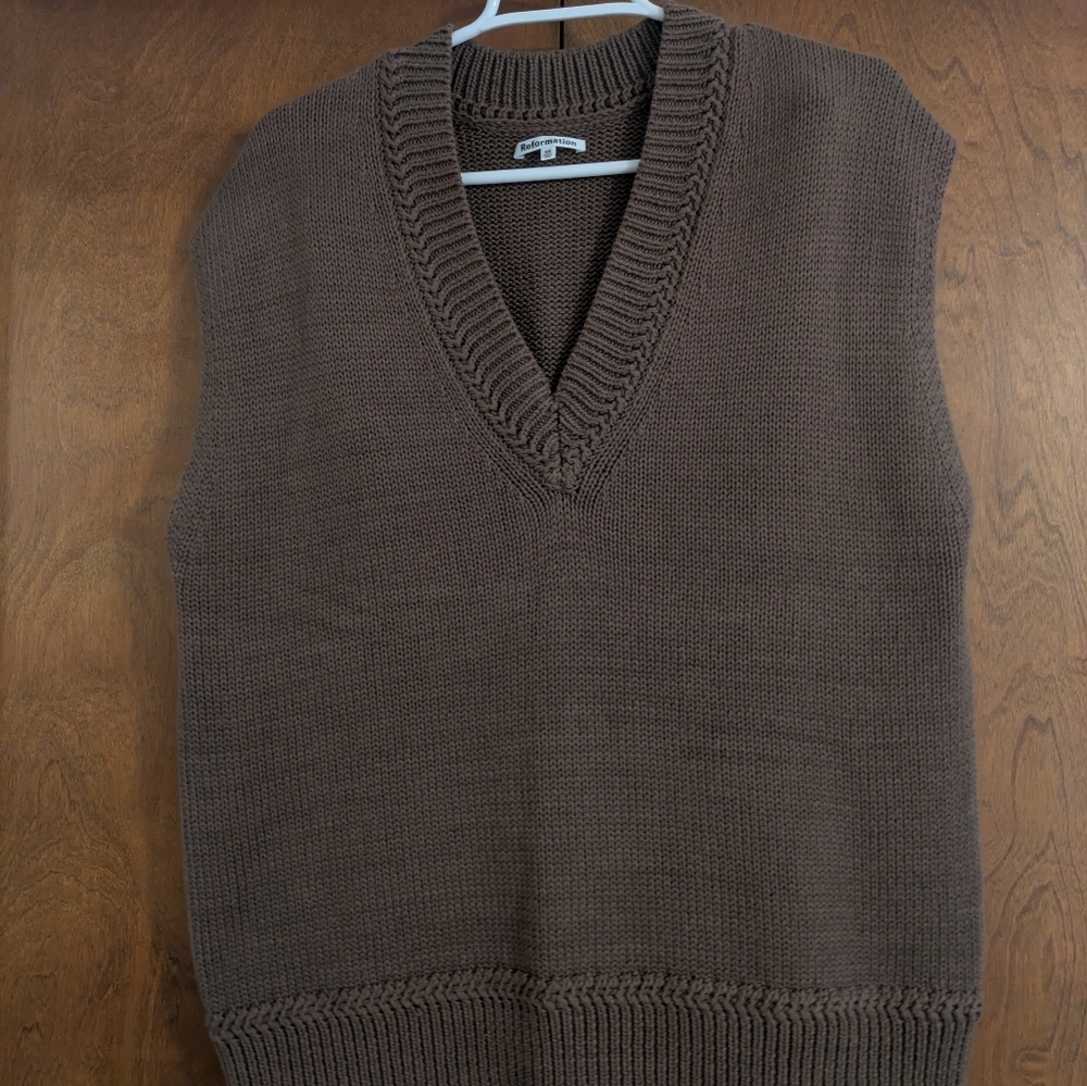 Reformation Olive Brown V-Neck Knit Sweater Vest - Picture 3 of 7